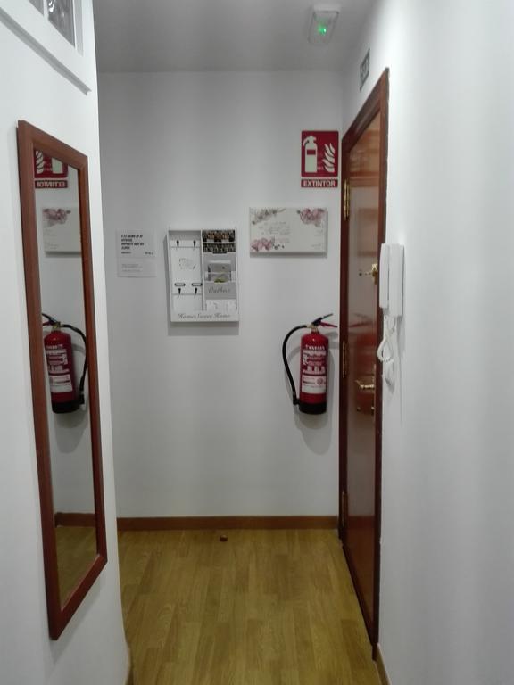 Pension Travesia Del Laurel Logroño Kültér fotó